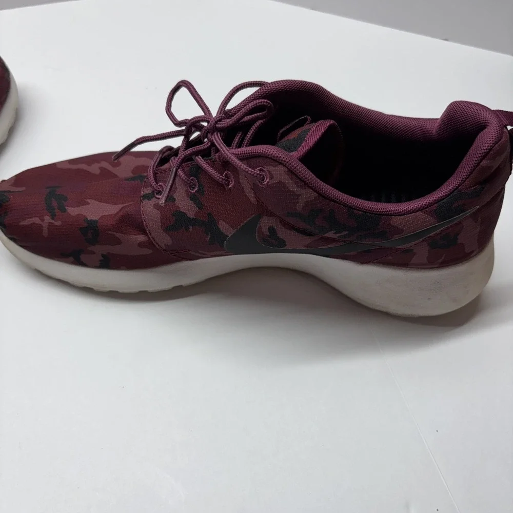 Men's 2014‎ Nike Roshe Run Print 'Red Camo' Lightweight Running Shoes Size 9